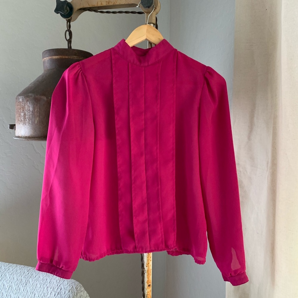 Vintage “First Glance” Blouse